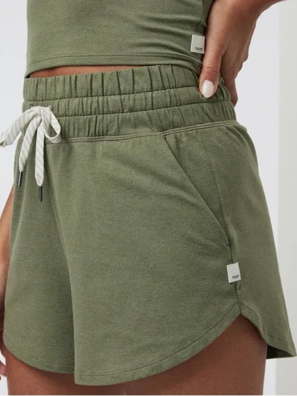 Vuori Halo Performance Shorts 2.0, Dark Metal Heather / Light Olive Green, Small